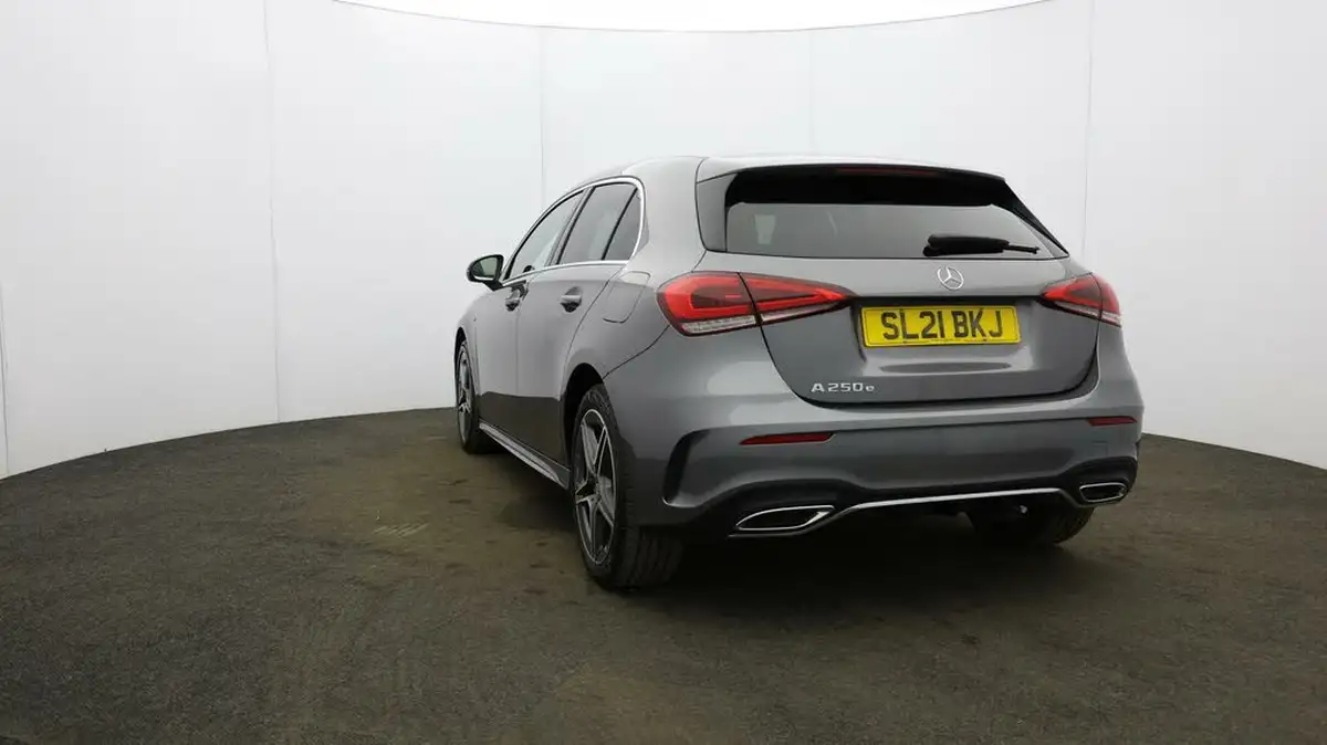 2021-mercedes-benz-a-class-13-a250e-amg-line-hatchback-5d-big-23