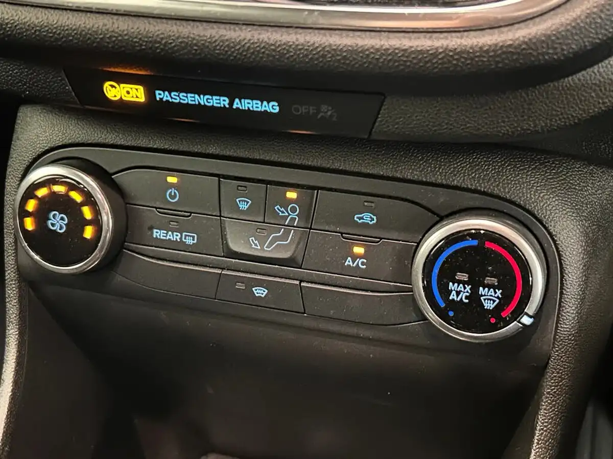2018-ford-fiesta-10t-st-line-140ps-5d-big-28
