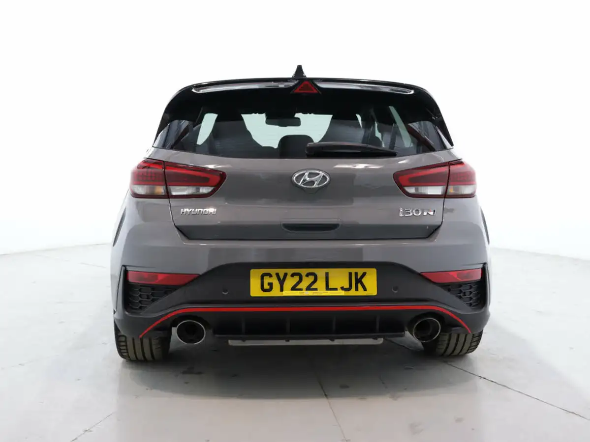2022-hyundai-i30-n-20-t-gdi-n-performance-hatchback-big-5