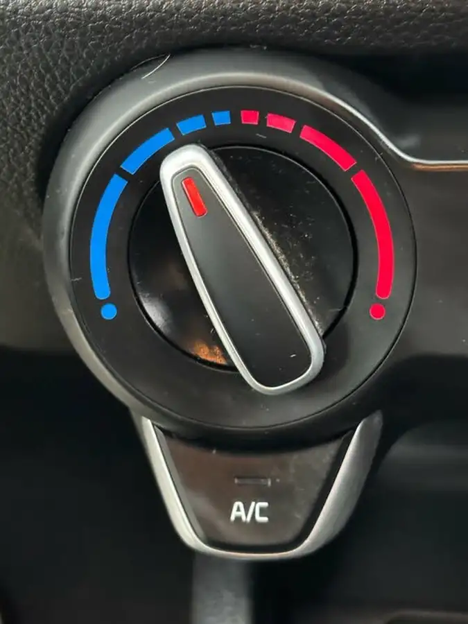 2020-kia-rio-125-1-big-13