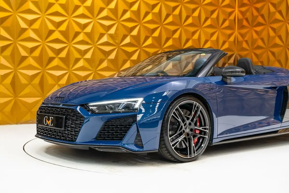 2020-audi-r8-52-fsi-v10-performance-carbon-black-spyder-big-28