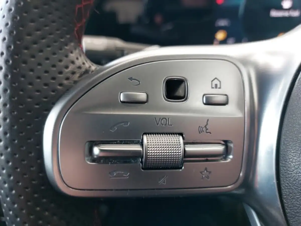 2019-mercedes-benz-b-class-13-b180-amg-line-7g-dct-big-13