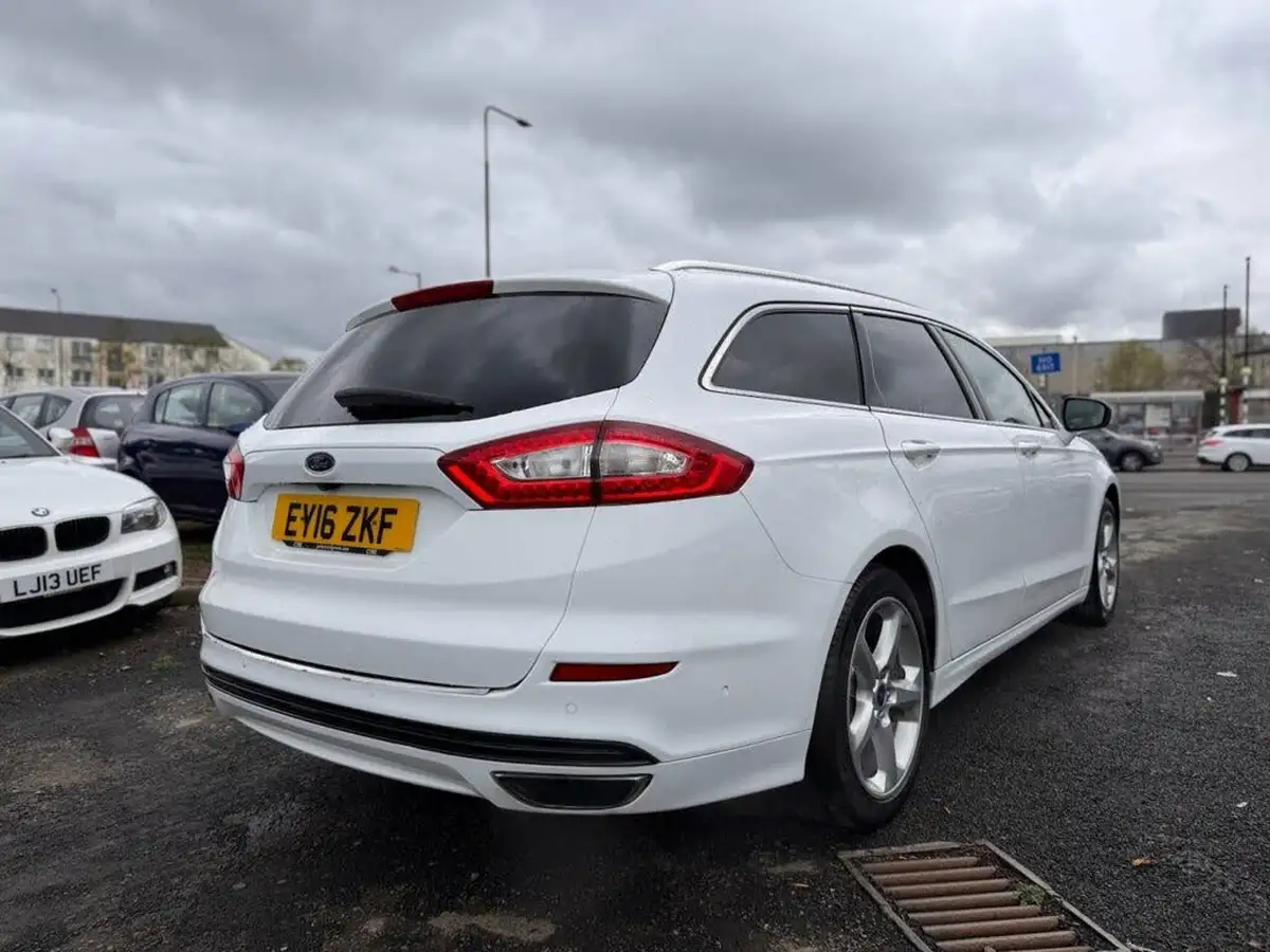 2016-ford-mondeo-20-titanium-t-estate-big-6