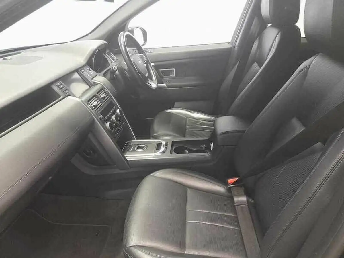 2019-land-rover-discovery-sport-20td4-landmark-big-16