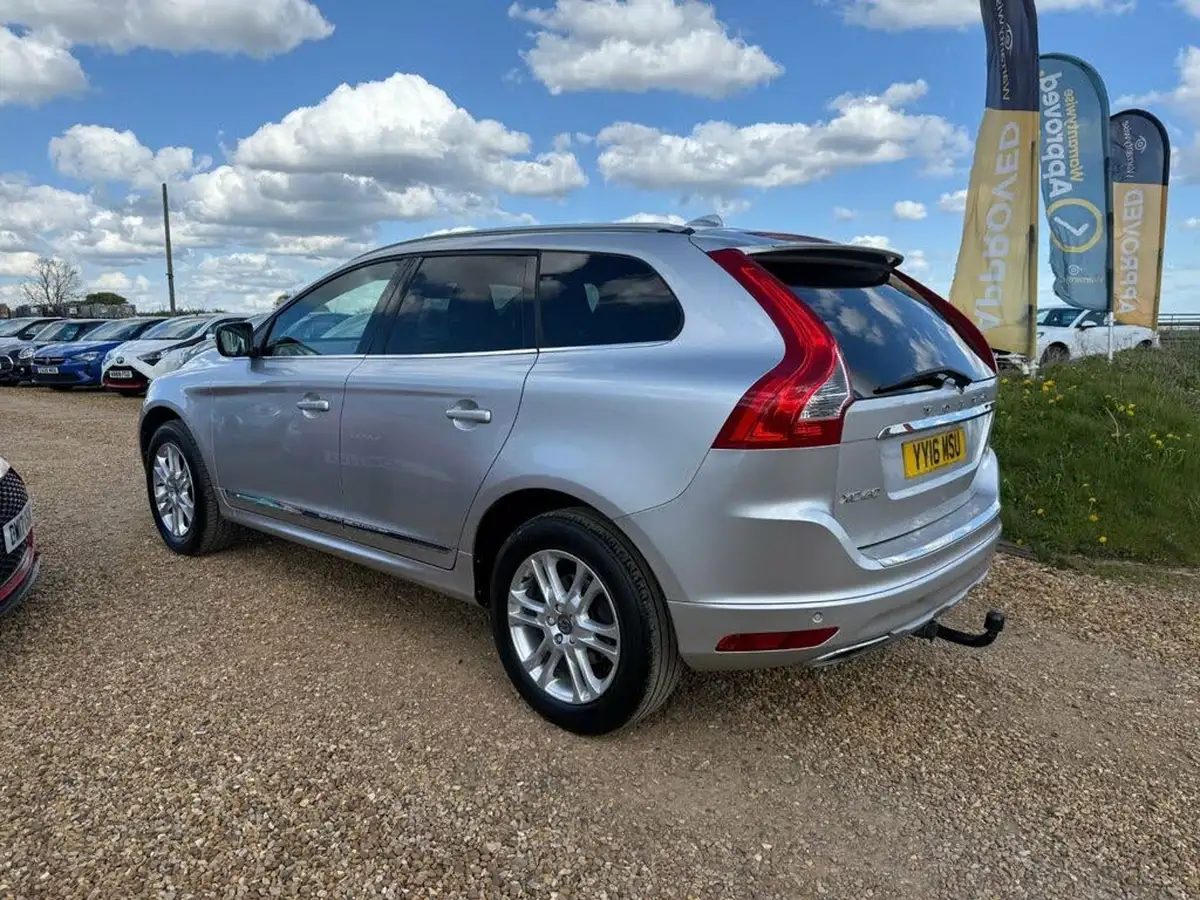 2016-volvo-xc60-20td-d4-se-lux-nav-geartronic-big-7