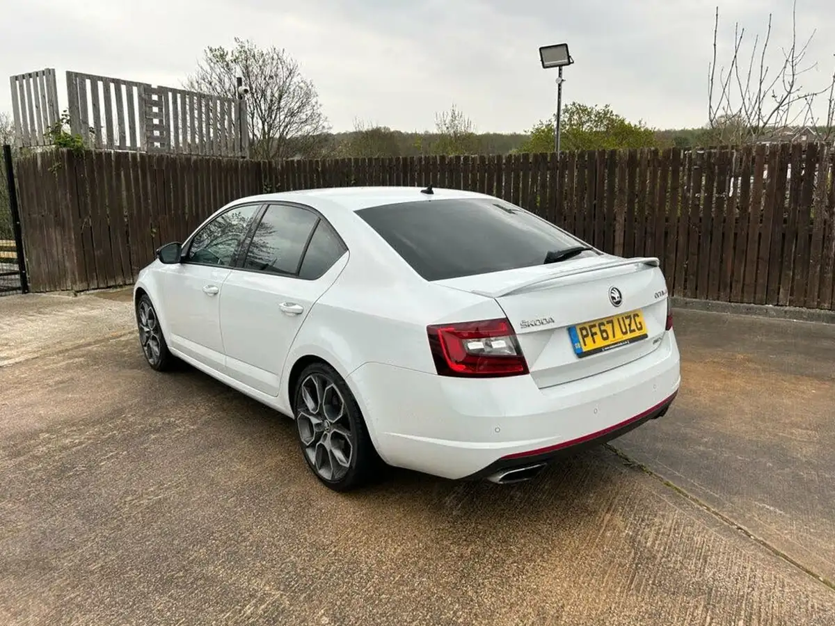 2018-skoda-octavia-20-tsi-vrs-230ps-hatchback-big-6