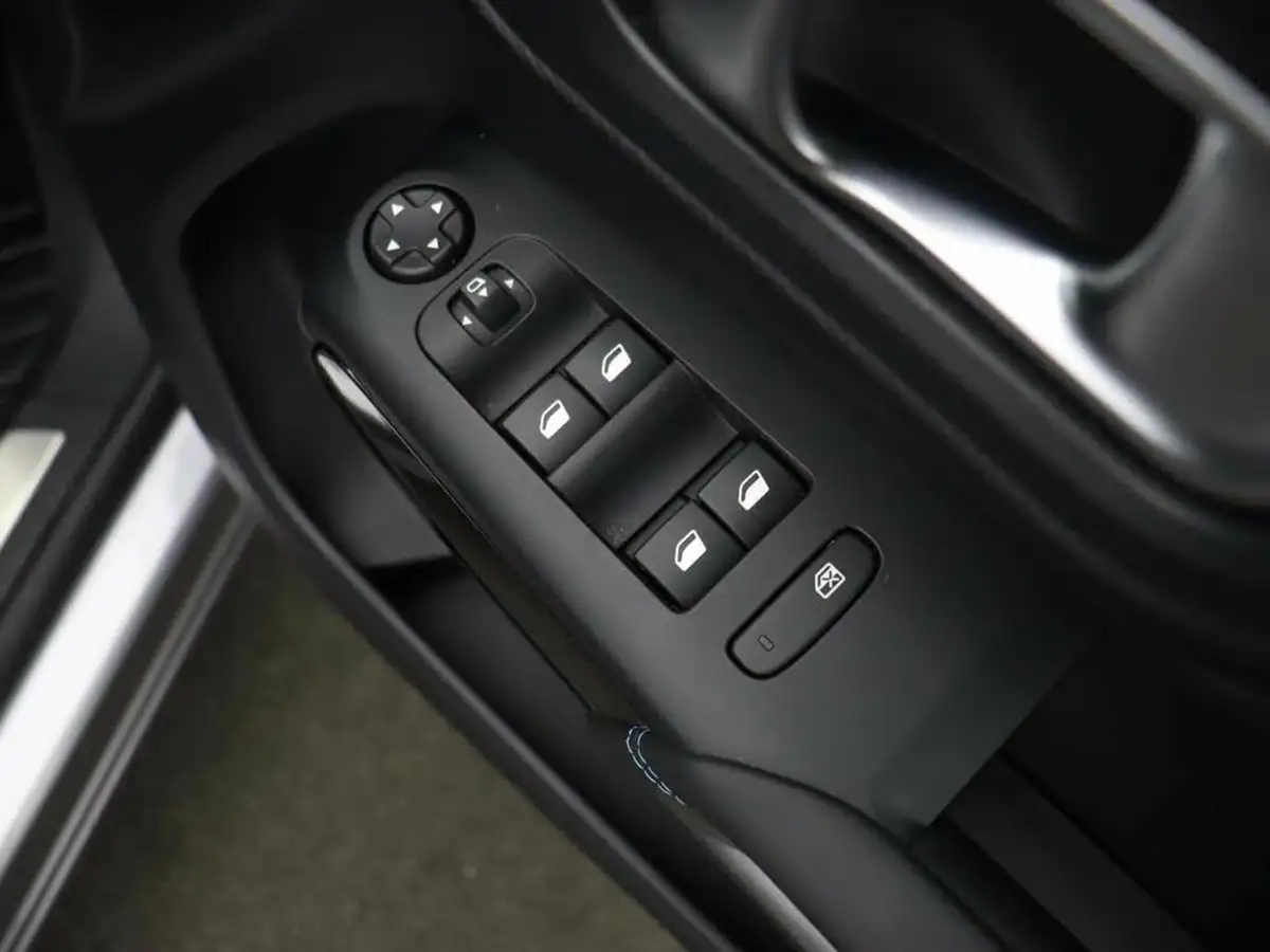 2023-citroen-c5-aircross-15bluehdi-c-series-edition-ss-eat8-big-14