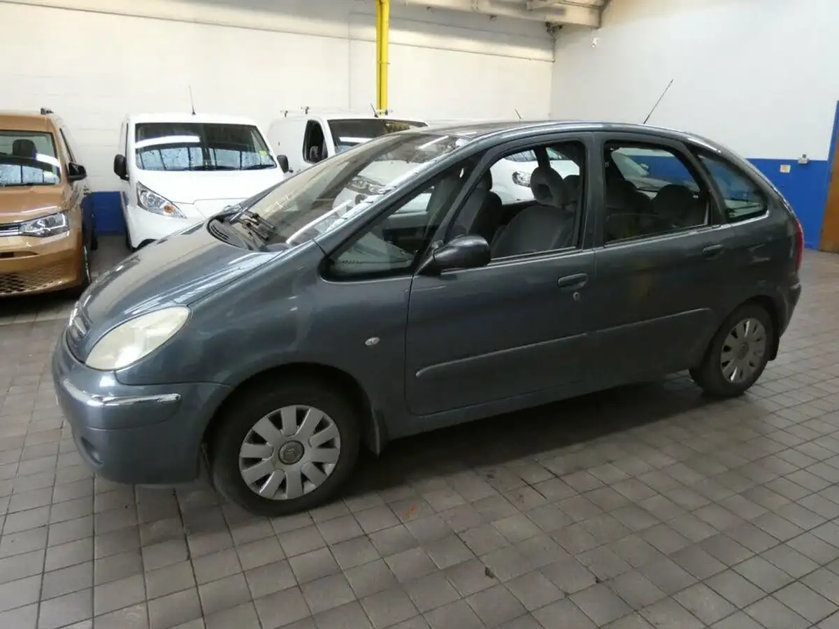 2007-citroen-xsara-picasso-16-vtx-big-12