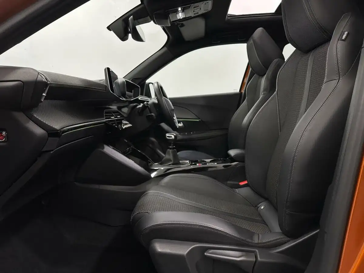 2020-peugeot-2008-suv-12-puretech-gt-line-big-34