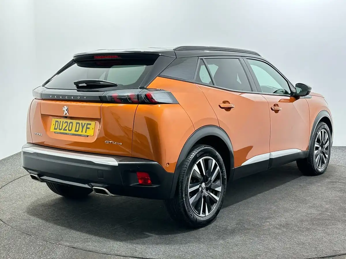 2020-peugeot-2008-suv-12-puretech-gt-line-big-6