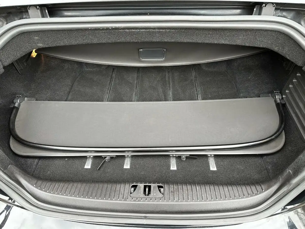 2009-jaguar-xkr-50-convertible-big-32