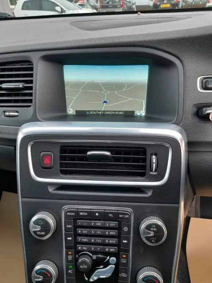 2014-volvo-s60-20td-d3-business-edition-geartronic-big-11