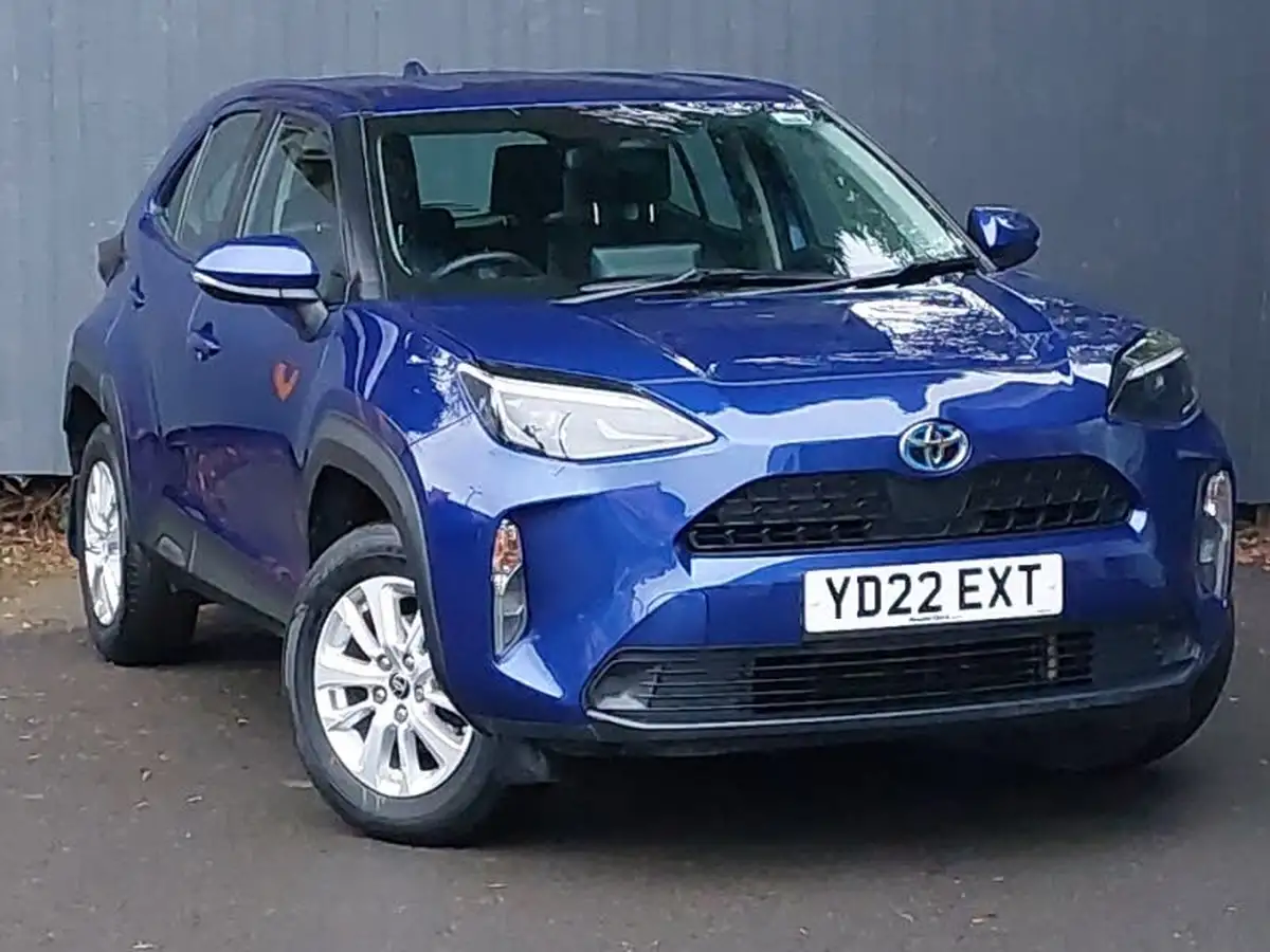 2022-toyota-yaris-cross-15-vvt-i-icon-big-0
