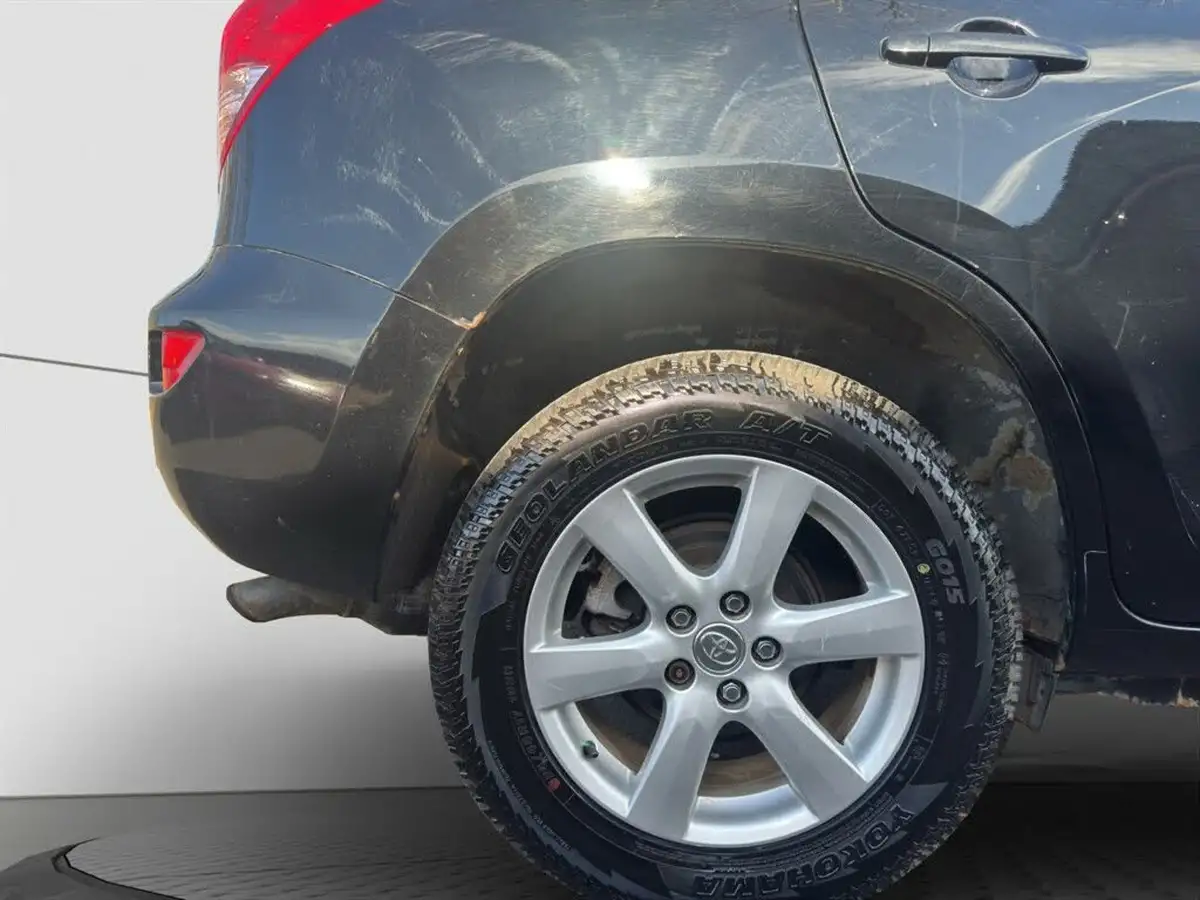 2009-toyota-rav4-22td-xt-r-22-d-4d-134bhp-big-18