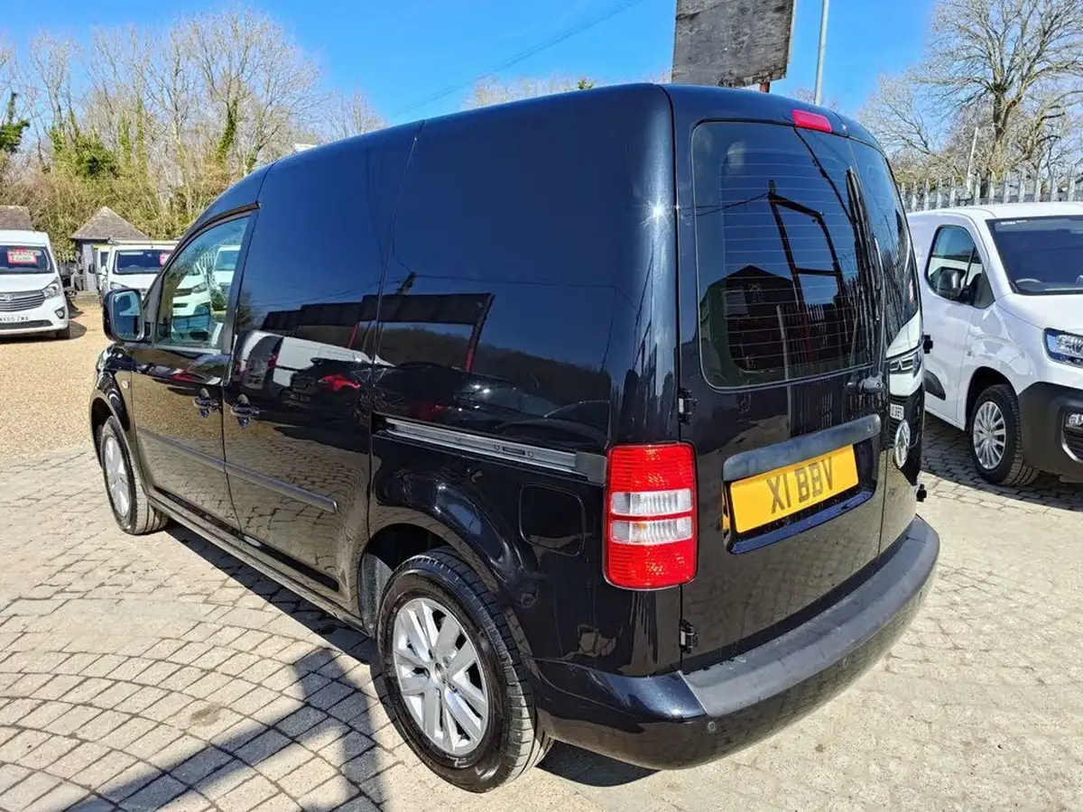 2013-volkswagen-caddy-16tdi-c20-highline-bmt-102ps-dsg-big-21