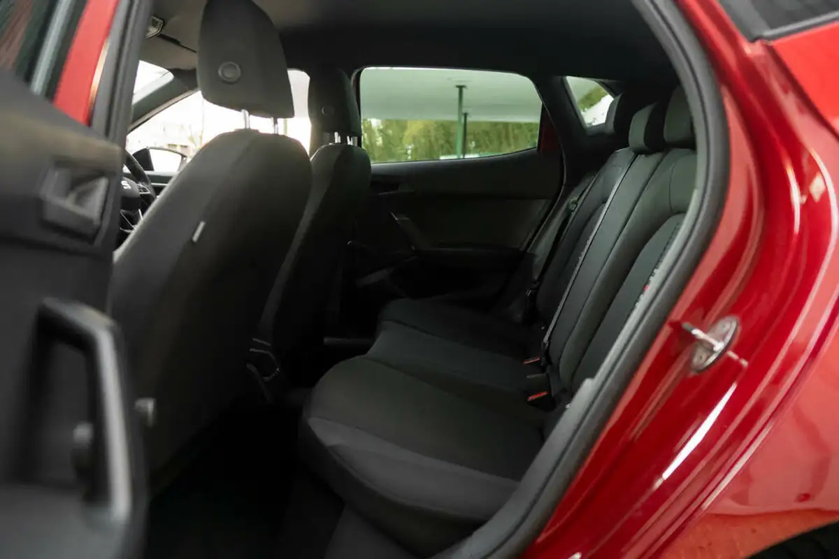 2020-seat-ibiza-10-tsi-fr-115ps-big-12