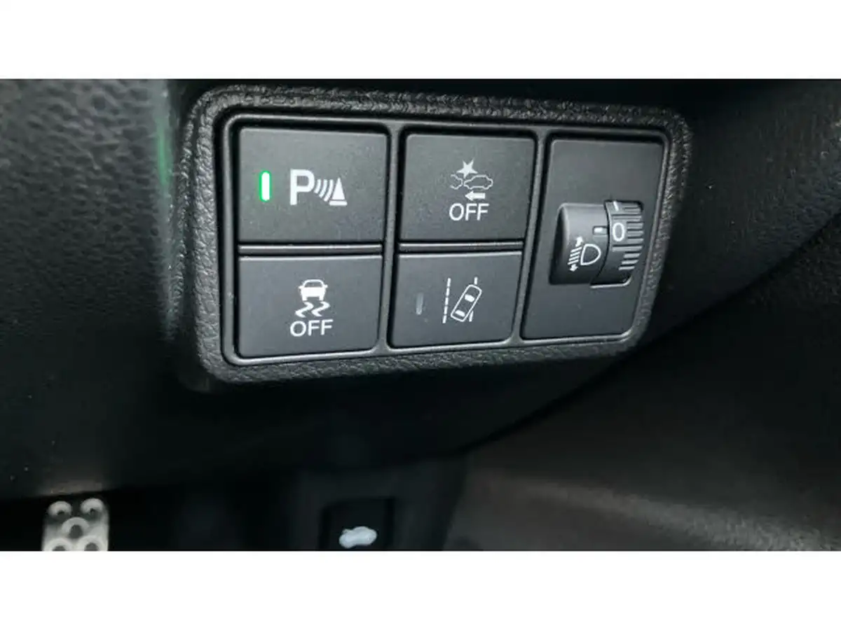 2018-honda-civic-10-vtec-turbo-sr-129ps-hatchback-5d-cvt-big-23