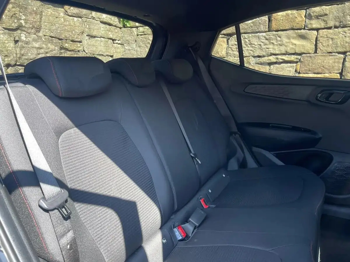 2022-hyundai-i10-10-t-gdi-n-line-big-5