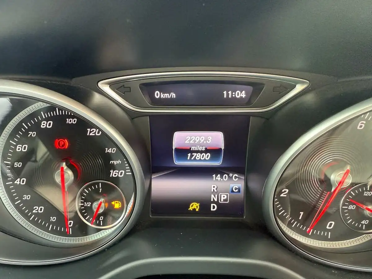 2019-mercedes-benz-gla-class-16-gla-180-amg-line-edition-7g-dct-big-35