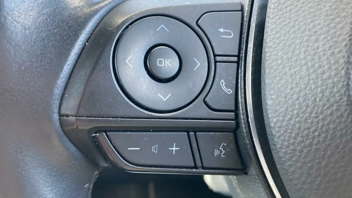 2022-toyota-corolla-18-vvt-i-icon-tech-spare-wheel-touring-sports-5d-big-25