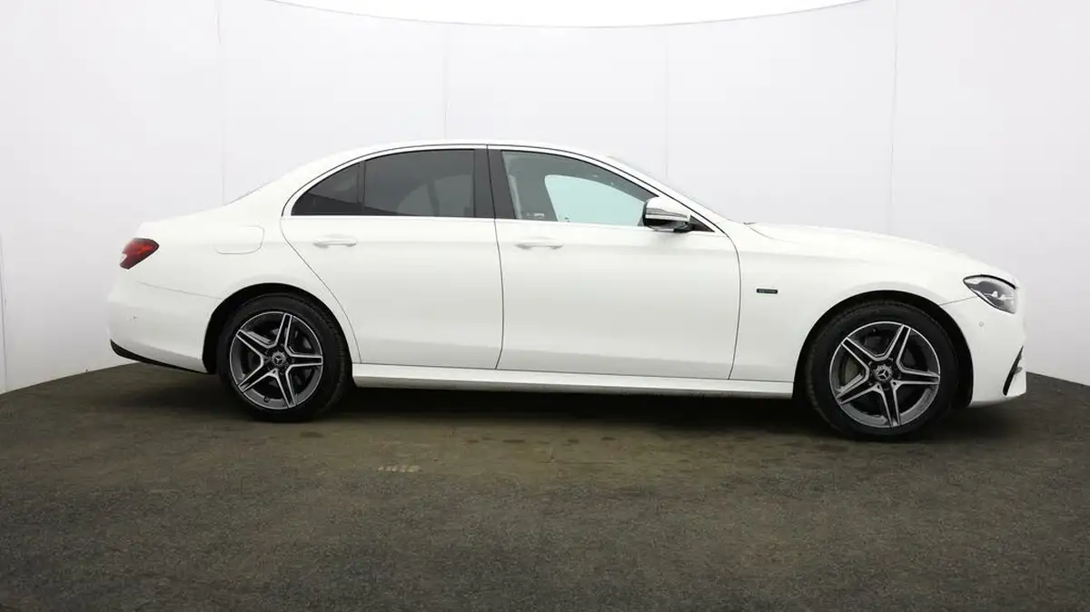 2021-mercedes-benz-e-class-big-45