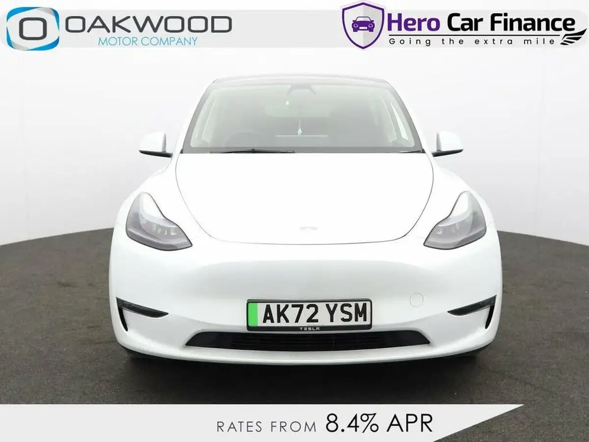 2022-tesla-model-y-e-long-range-big-1