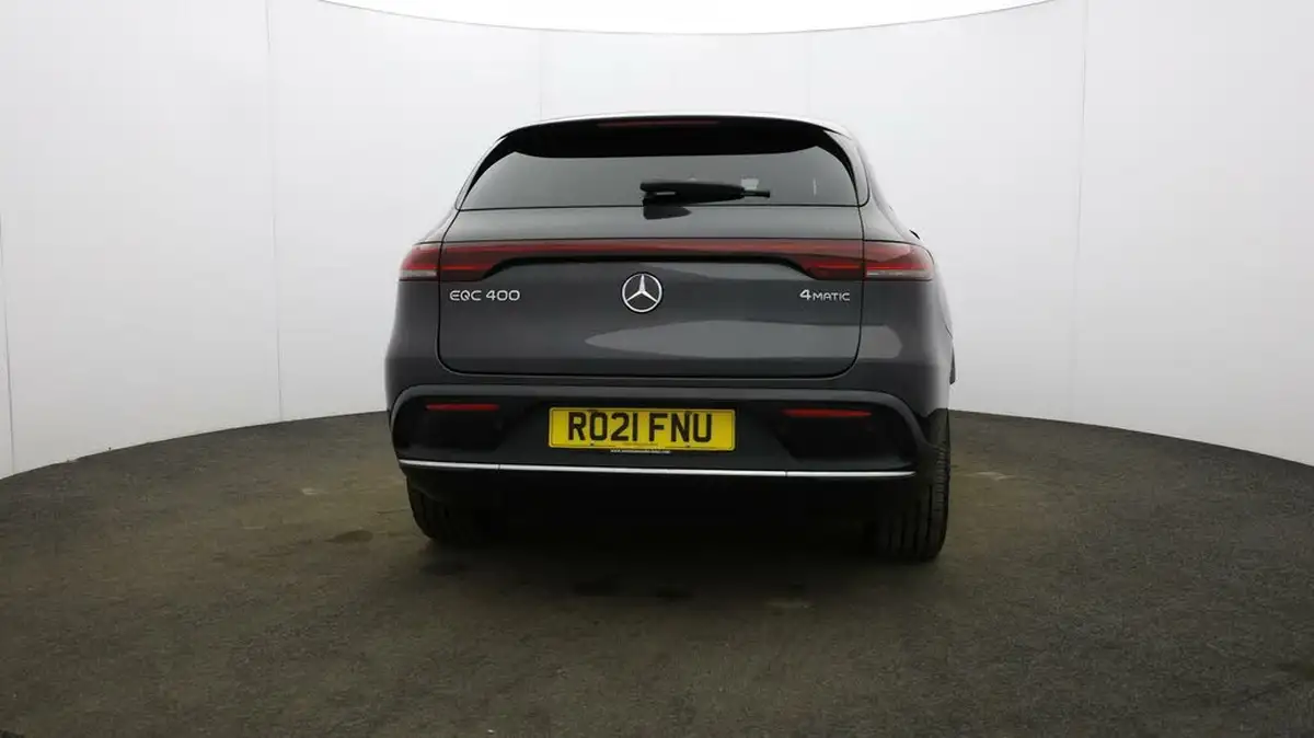 2021-mercedes-benz-eqc-e-eqc-400-amg-line-big-52