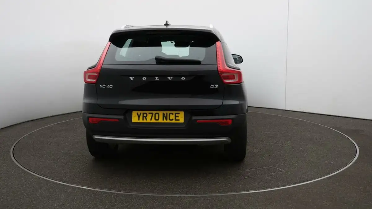 2020-volvo-xc40-20td-d3-momentum-big-49