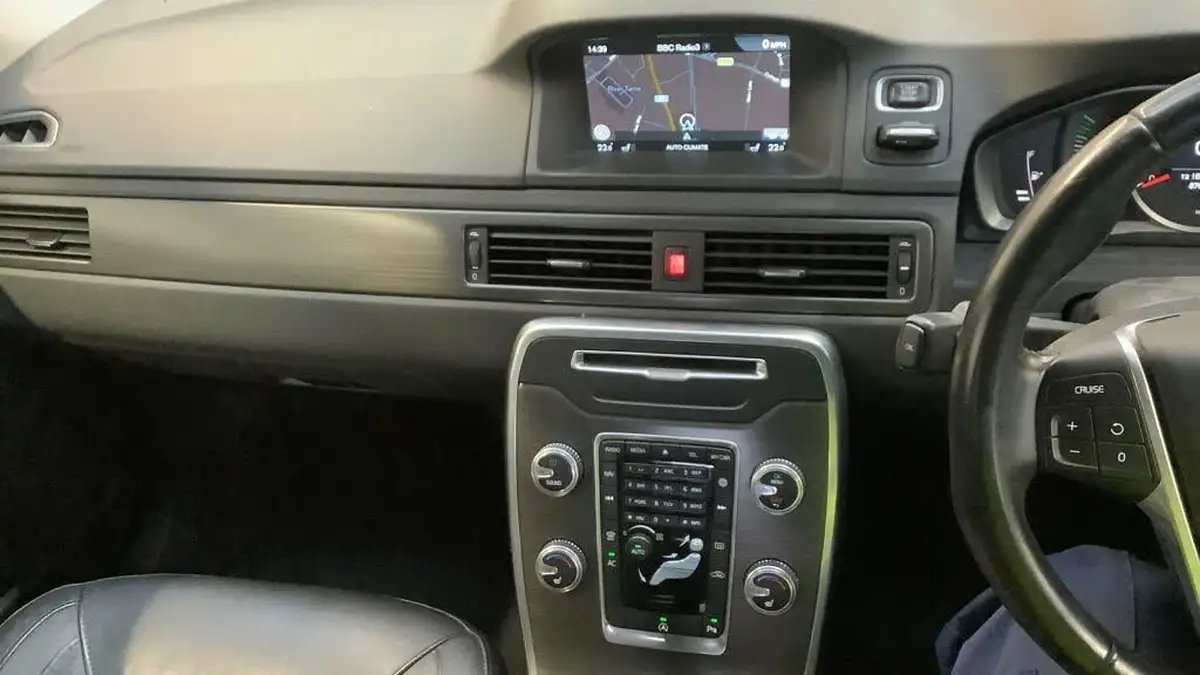 2015-volvo-v70-20td-d4-se-big-7