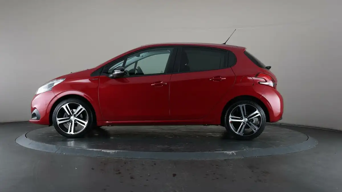 2019-peugeot-208-12-puretech-gt-line-110bhp-big-4