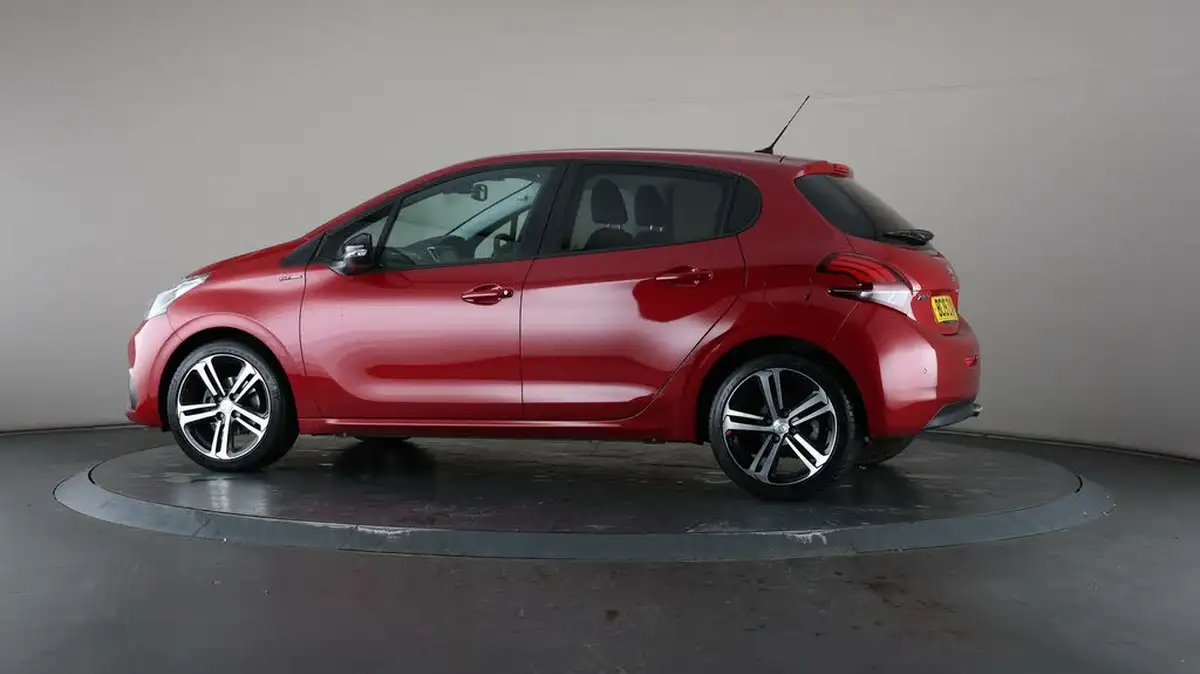 2019-peugeot-208-12-puretech-gt-line-110bhp-big-69
