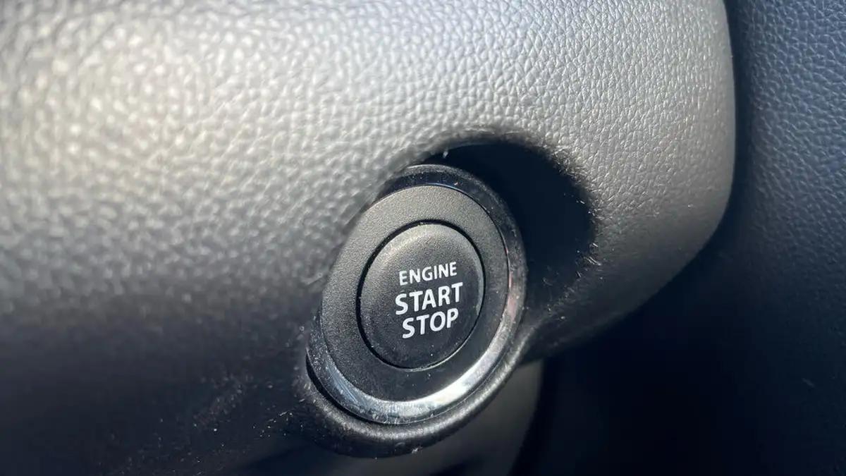 2022-suzuki-swift-12-dualjet-sz5-cvt-big-20
