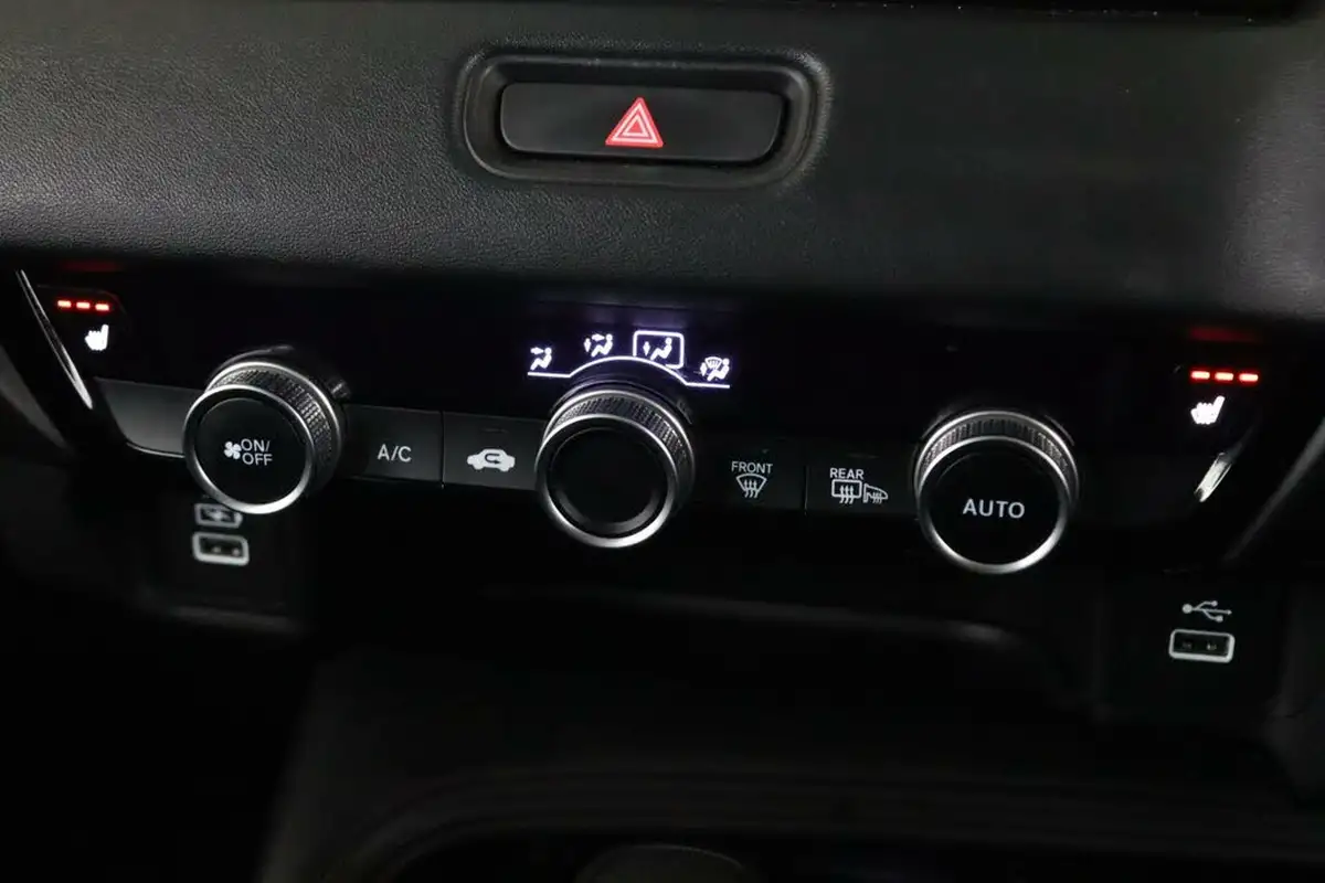 2022-honda-hr-v-15-i-mmd-elegance-big-22