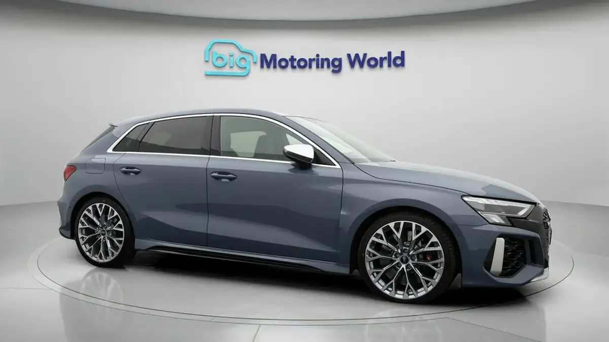 2022-audi-rs3-25-tfsi-sportback-5d-big-42
