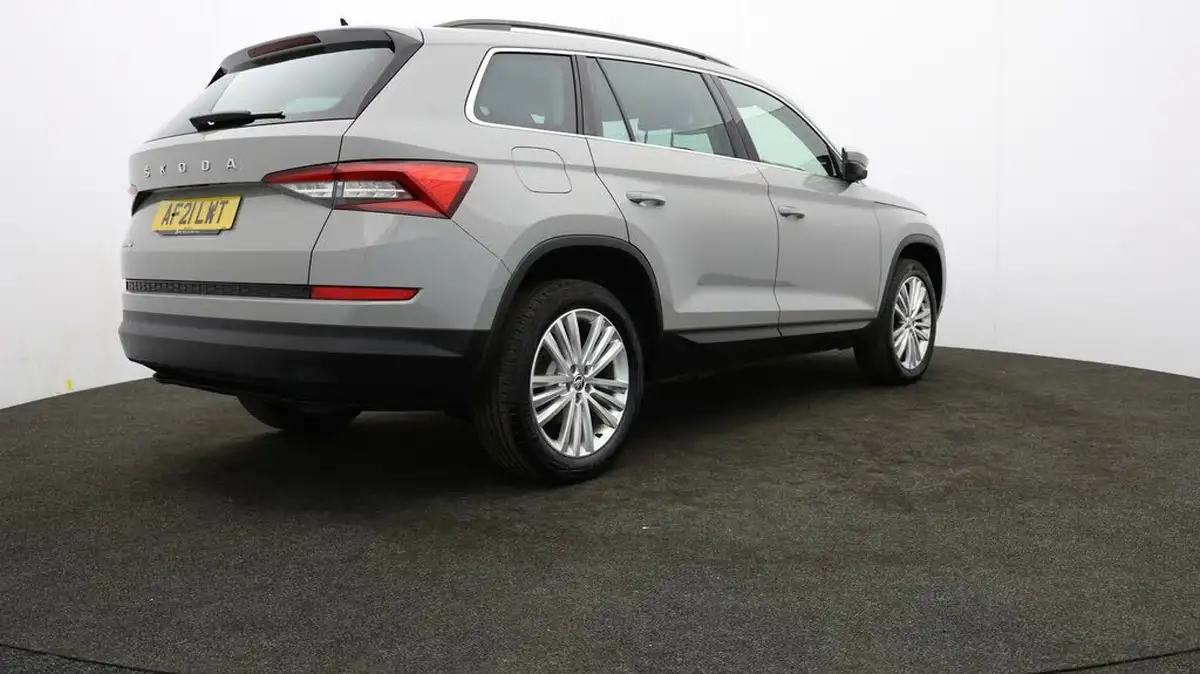 2021-skoda-kodiaq-15-tsi-se-l-dsg-big-76