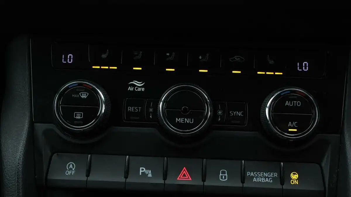 2021-skoda-kodiaq-15-tsi-se-l-dsg-big-11
