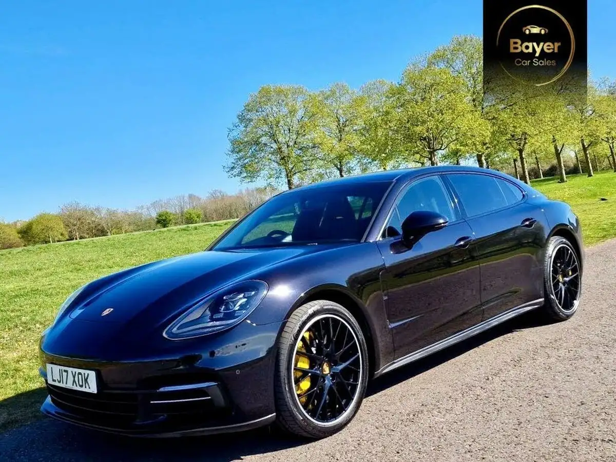 2017-porsche-panamera-30-v6-4-executive-big-23