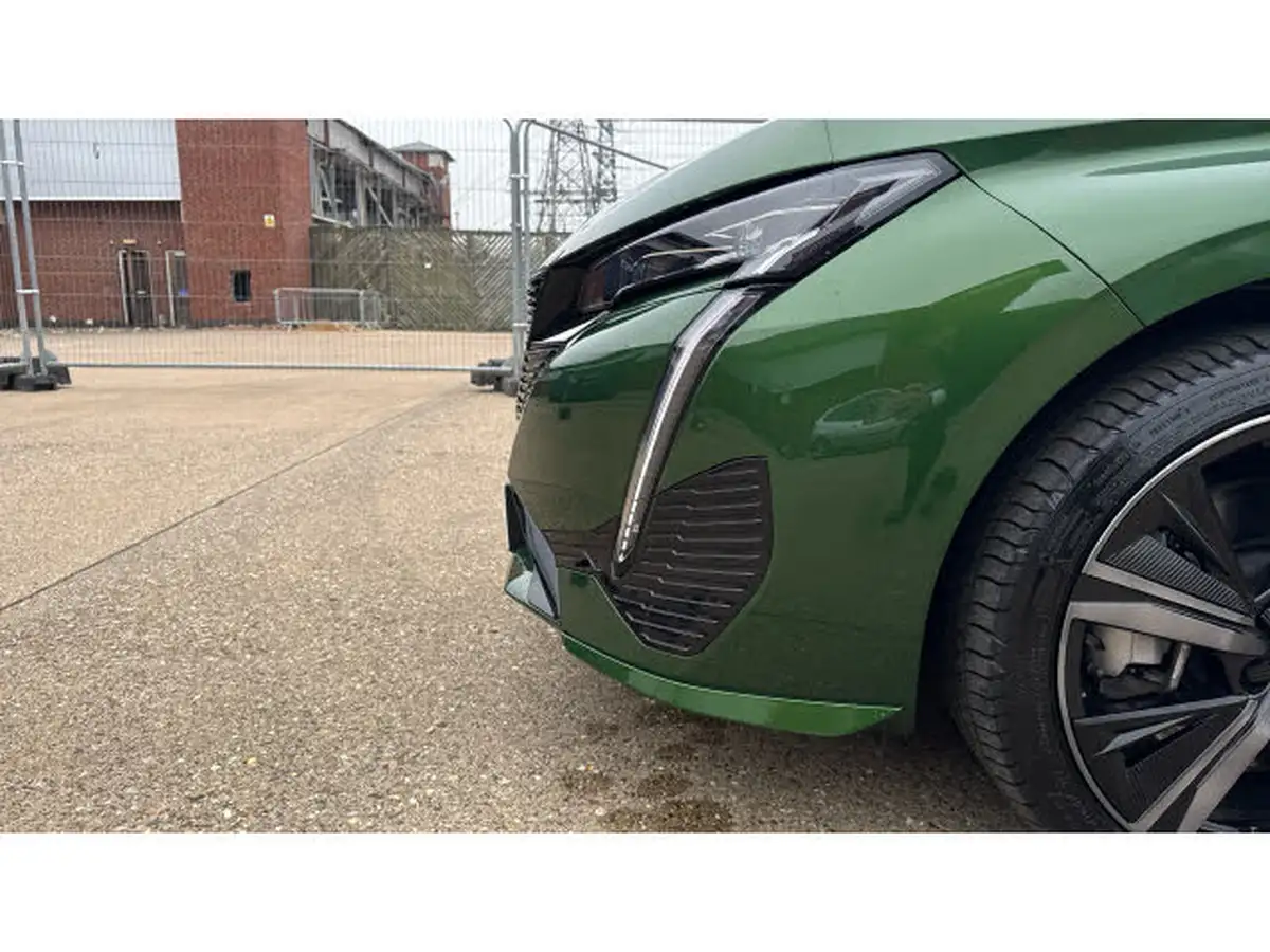 2023-peugeot-308-16-puretech-gt-180ps-big-25
