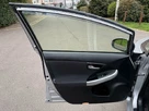 2014-toyota-prius-small-22