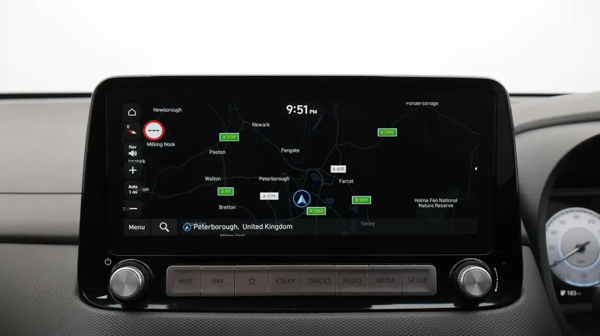 2022-hyundai-kona-e-premium-204ps-64kwh-7kw-obc-big-11