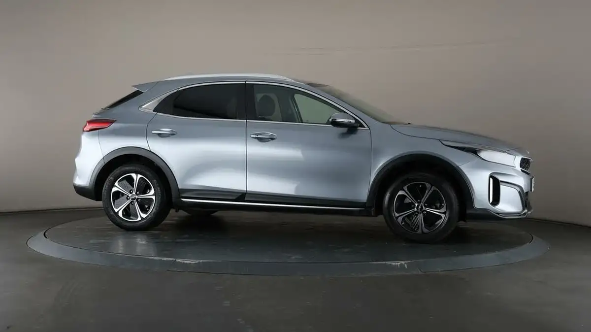 2023-kia-xceed-16-gdi-3-big-51