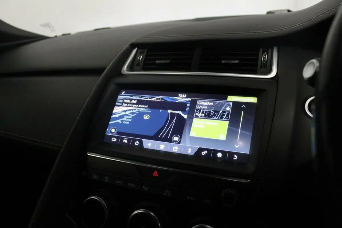 2019-jaguar-e-pace-20-i4d-r-dynamic-s-180ps-awd-auto-big-31