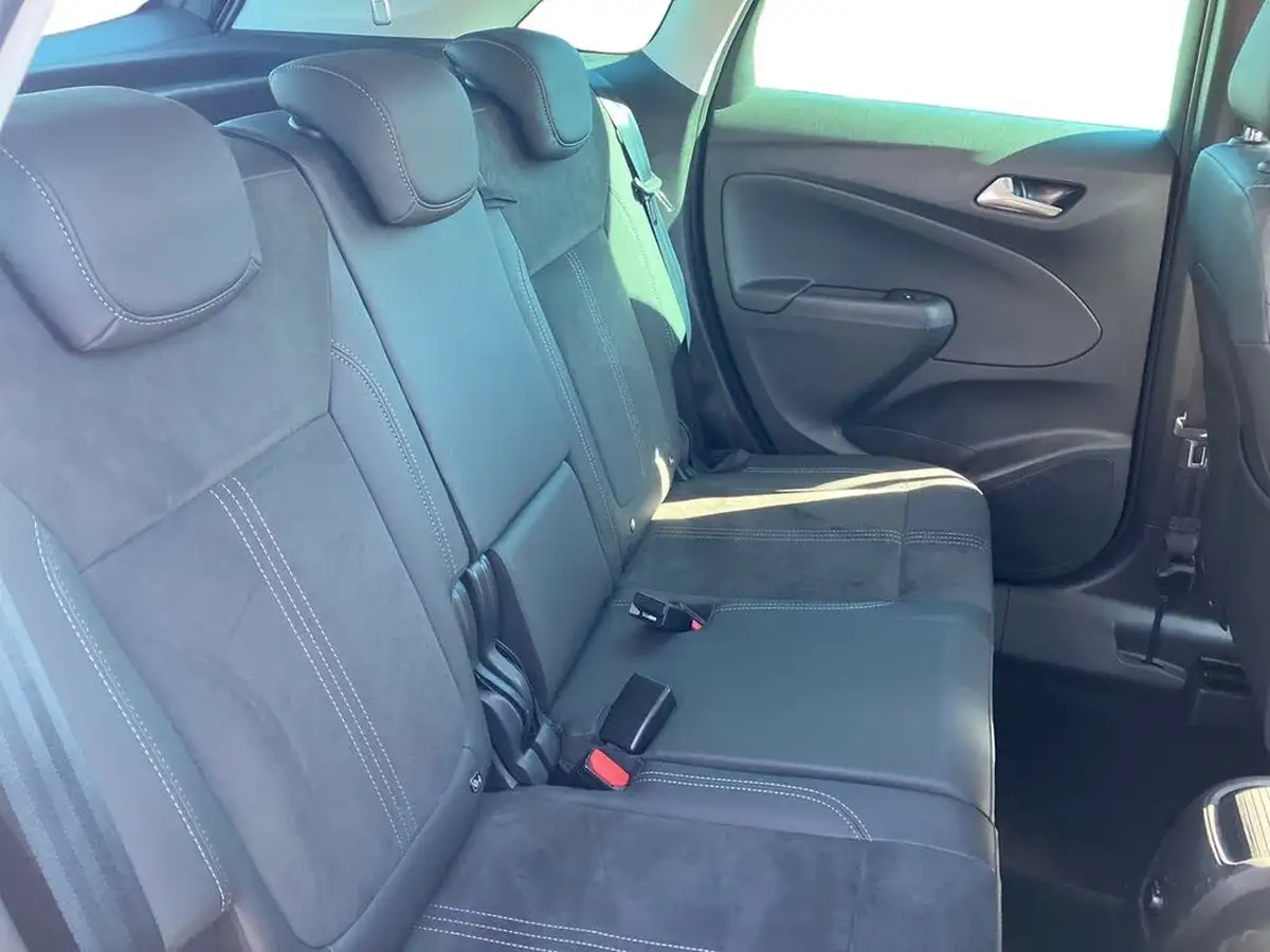 2021-vauxhall-crossland-12-ultimate-auto-big-18
