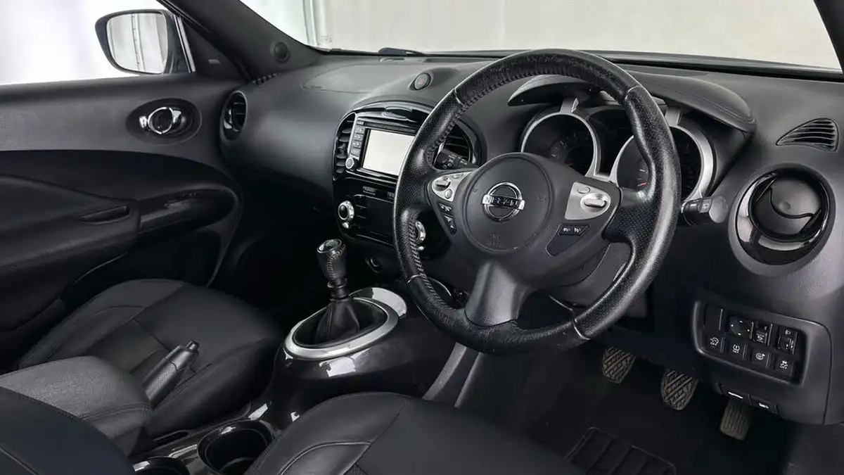 2017-nissan-juke-16-tekna-190ps-1618cc-big-8