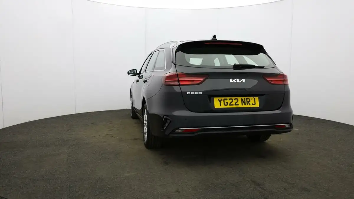 2022-kia-ceed-10-t-gdi-2-sportswagon-big-55