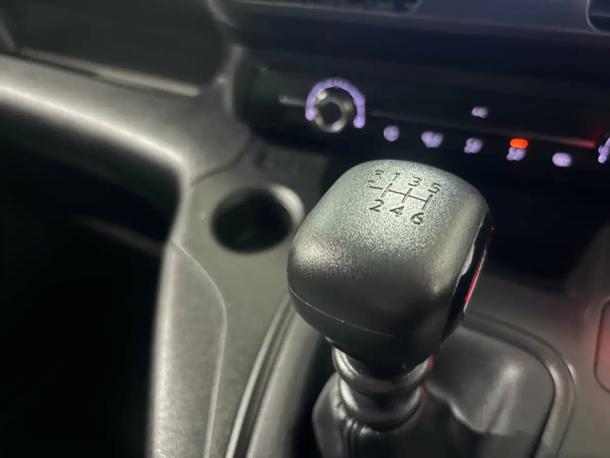 2023-toyota-proace-city-15d-icon-l1-big-24