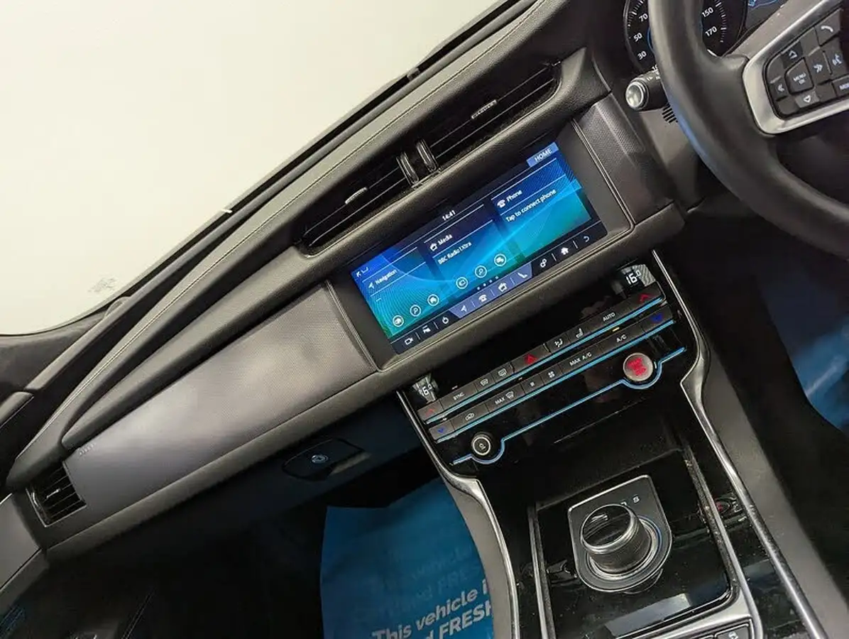 2019-jaguar-xf-20td-r-sport-180ps-ss-saloon-4d-auto-big-23