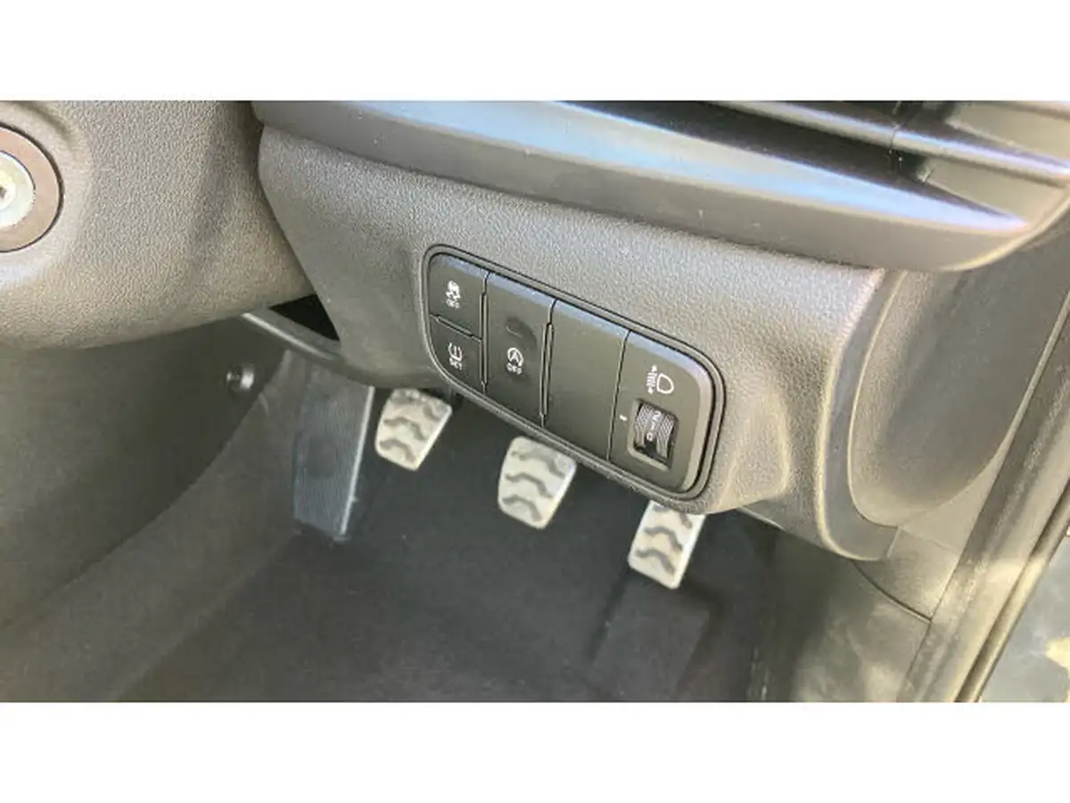 2022-hyundai-bayon-10-t-gdi-se-connect-big-27