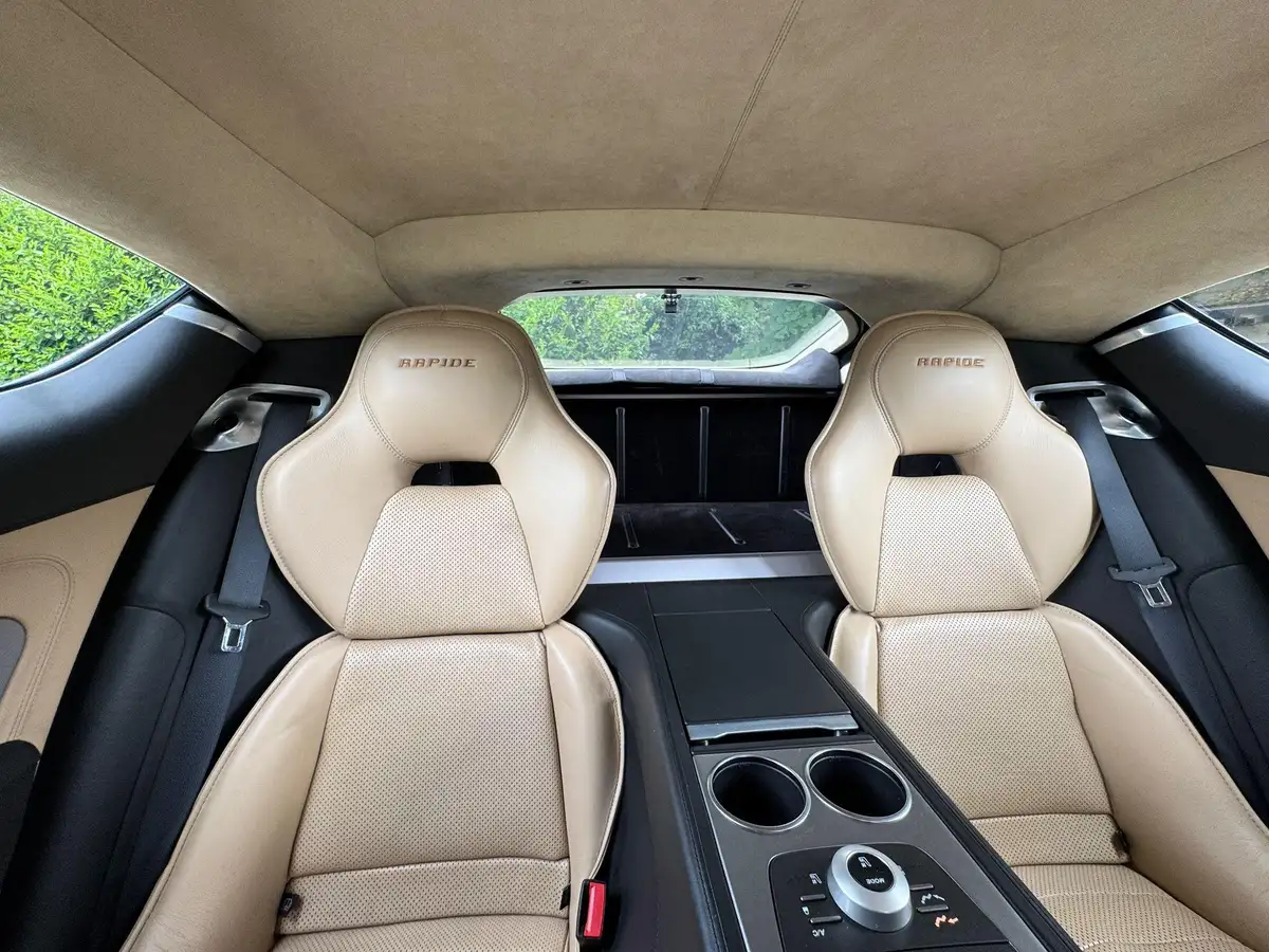 2011-aston-martin-rapide-s-v12-60-big-28