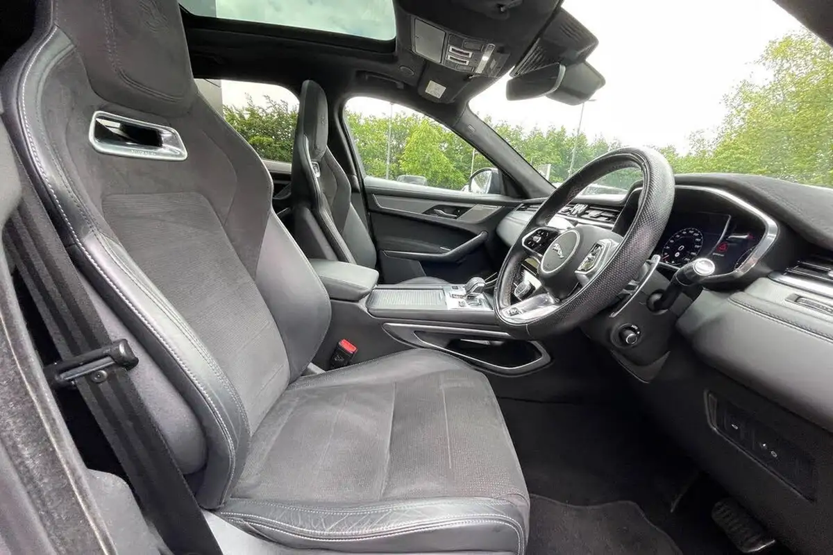 2021-jaguar-f-pace-50-v8-svr-big-8